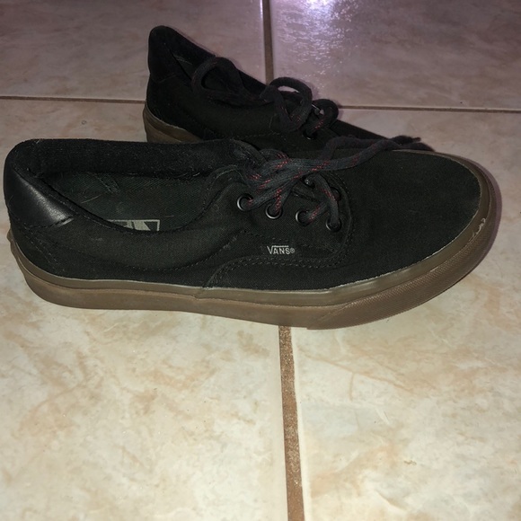 Vans - Picture 1 of 2